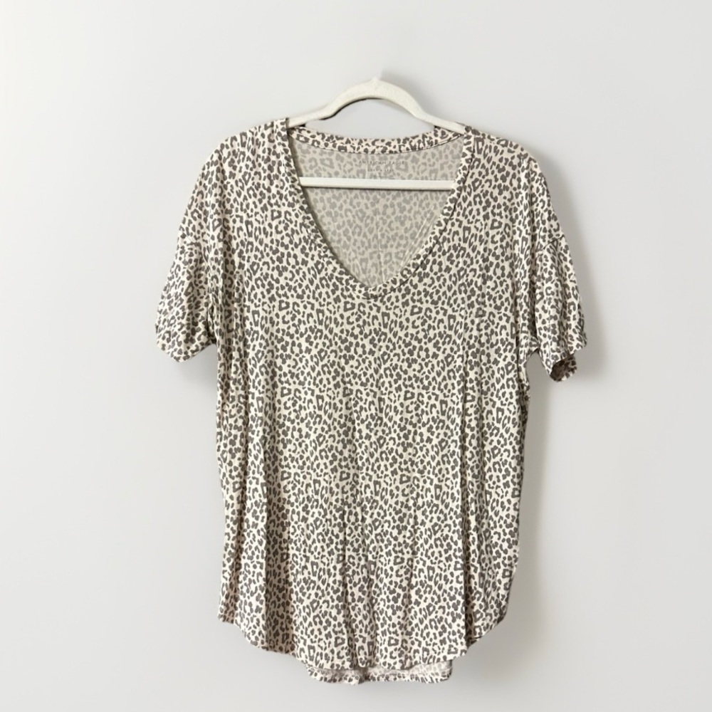 American Eagle Outfitters Leopard Print Short Sleeve Top
